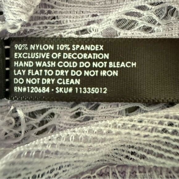 Hot Topic Lilac Purple Lace Bralette with Yellow Floral Daisy Accents Size SM - Picture 4 of 5